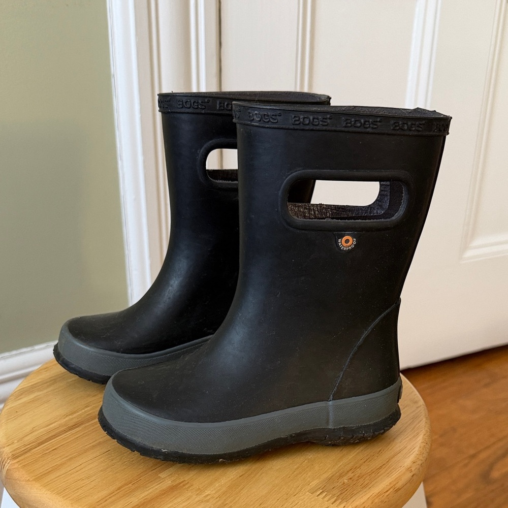 Bogs Kids Black and Gray Waterproof Boots